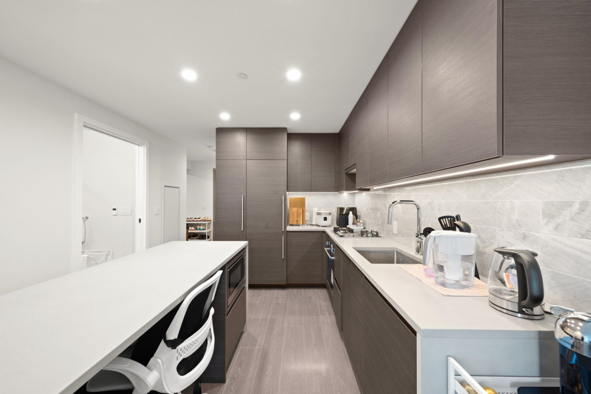 Kitchen Photo of 2403 4168 Lougheed Highway, Burnaby, BC