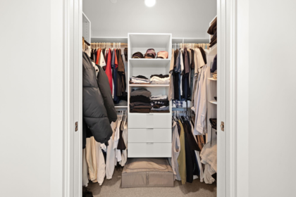 Walk-In Closet Photo of 2403 4168 Lougheed Highway, Burnaby, BC