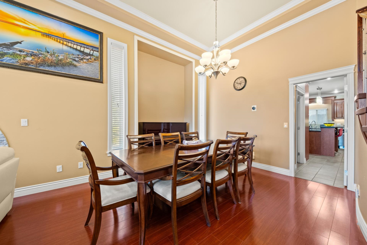 Basement Recreation Room Photo of 14498 78 Avenue, Surrey, BC