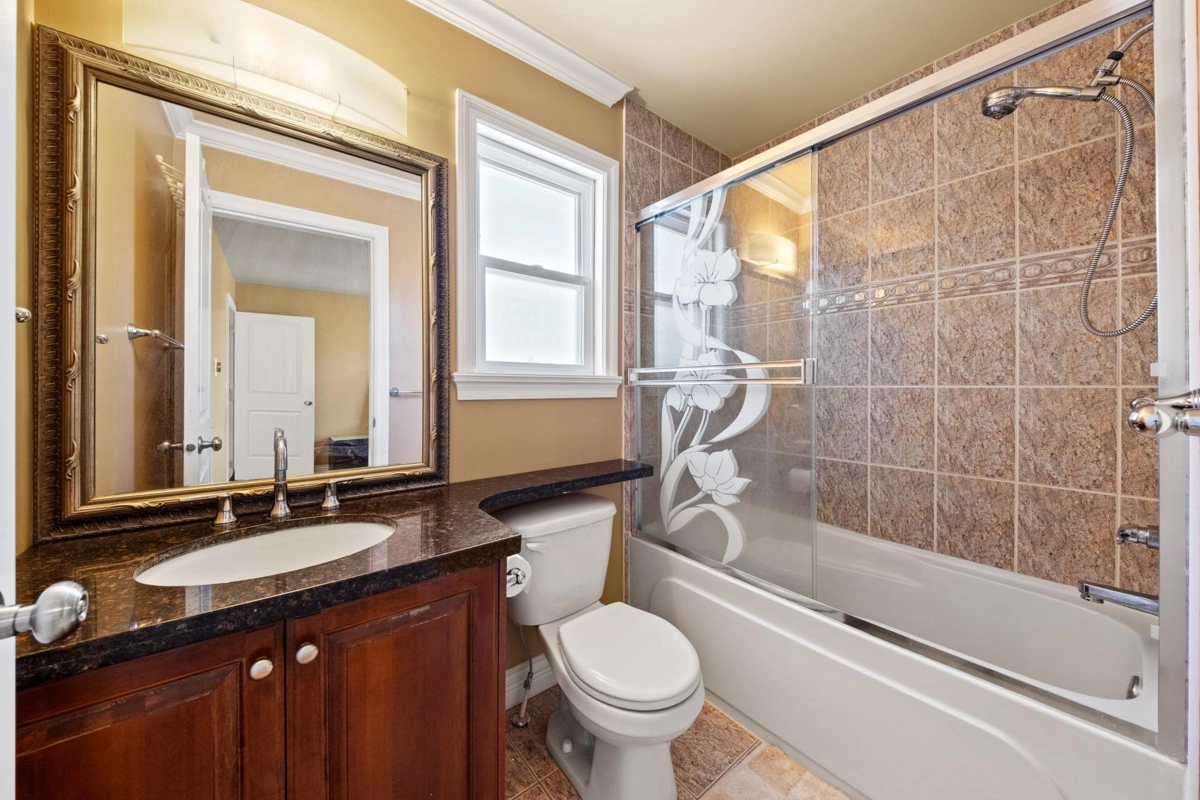 Family Room Photo of 14498 78 Avenue, Surrey, BC