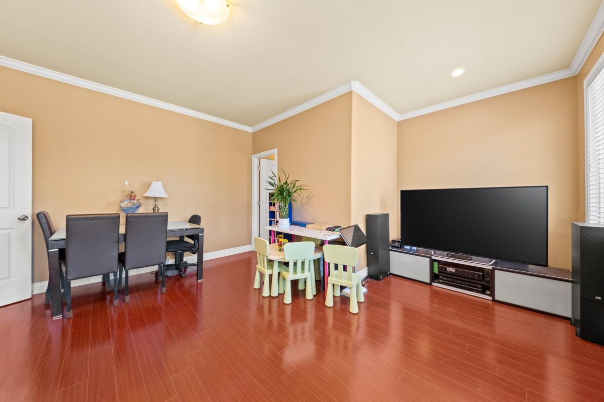 Walk-In Closet Photo of 14498 78 Avenue, Surrey, BC