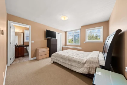 14498 78 Avenue, Surrey, BC