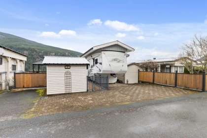 Garage Interior Photo of 141 1436 Frost Road, Chilliwack, BC