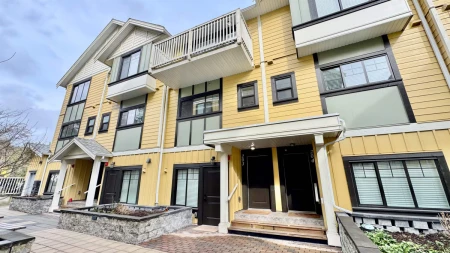 Outdoor Patio Photo of 203 80 Elgin Street, Port Moody, BC