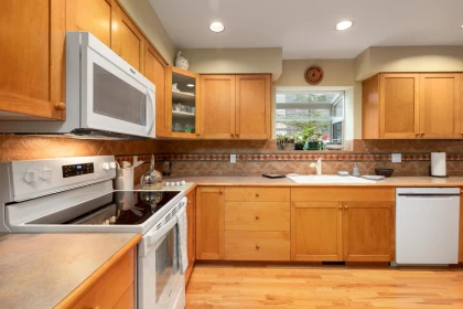 Breakfast Nook Photo of 2813 Clifftop Lane, Whistler, BC