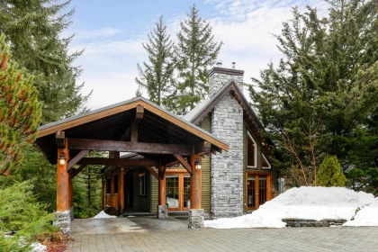 2813 Clifftop Lane, Whistler, BC, Whistler — Single Family Residence for sale