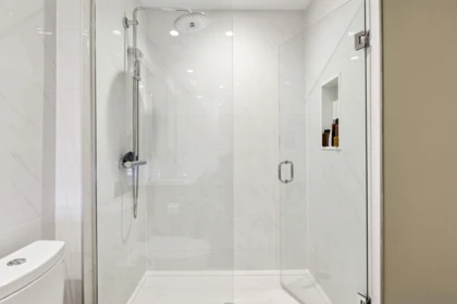 Hallway Photo of 303 707 E 3rd Street, North Vancouver, BC