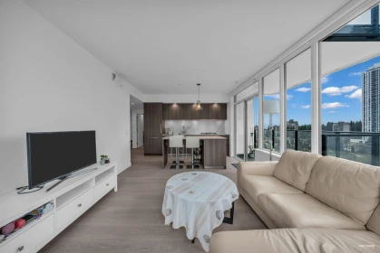 Kitchen Photo of 909 6537 Telford Avenue, Burnaby, BC
