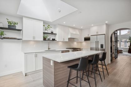 Kitchen Island Photo of 31 12880 Railway Avenue, Richmond, BC