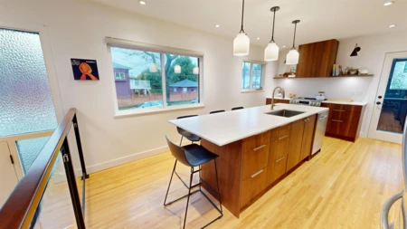 995 E 47th Avenue, Vancouver, BC, Vancouver — Single Family Residence for sale