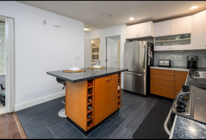 Kitchen Photo of 32 728 W 14th Street, North Vancouver, BC