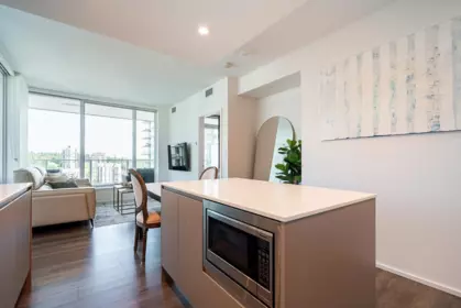 2401 3833 Evergreen Place, Burnaby, BC, Burnaby — Apartment/Condo for sale