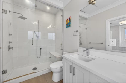 Laundry Room Photo of 824 Chestnut Street, New Westminster, BC