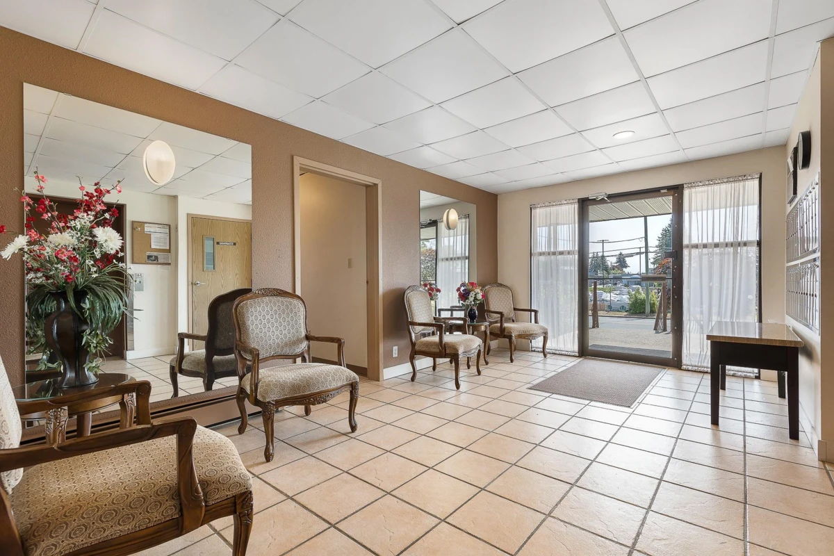 Family Room Photo of 107 32119 Old Yale Road, Abbotsford, BC