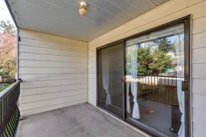 Basement Recreation Room Photo of 107 32119 Old Yale Road, Abbotsford, BC
