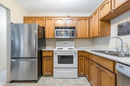 Kitchen Island Photo of 107 32119 Old Yale Road, Abbotsford, BC