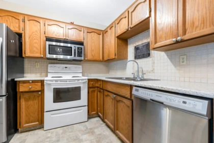 Pantry Photo of 107 32119 Old Yale Road, Abbotsford, BC