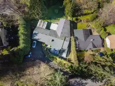 Garden / Landscaping Photo of 1329 Appin Road, North Vancouver, BC