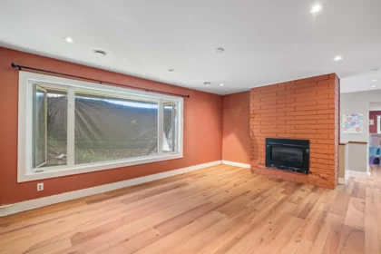 Kitchen Island Photo of 1329 Appin Road, North Vancouver, BC