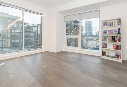 Office / Den Photo of 604 1500 Martin Street, White Rock, BC