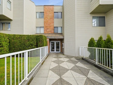 Office / Den Photo of 108 615 North Road, Coquitlam, BC