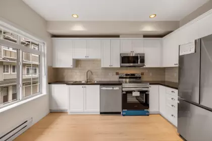 36 6852 193 Street, Surrey, BC, Surrey — Townhouse for sale