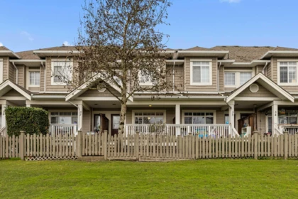 Swimming Pool Photo of 36 6852 193 Street, Surrey, BC