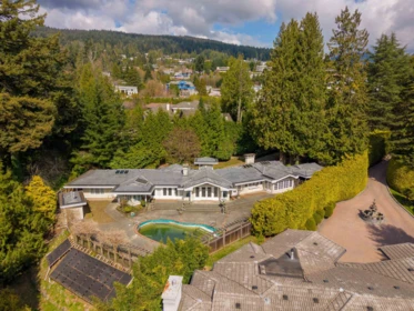 Hot Tub / Spa Photo of 888 Pyrford Road, West Vancouver, BC