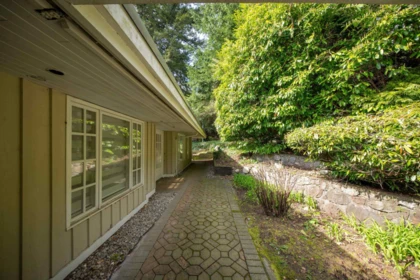 Outdoor Deck Photo of 888 Pyrford Road, West Vancouver, BC