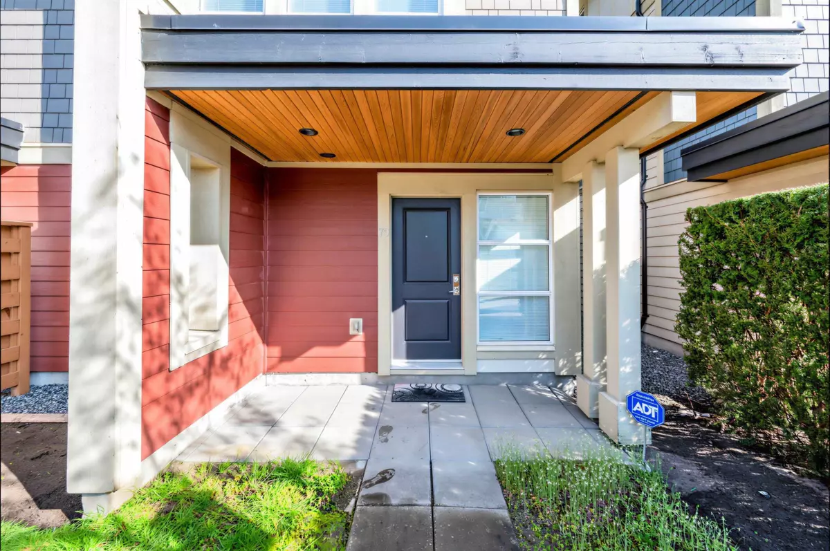 Family Room Photo of 79 19477 72a Avenue, Surrey, BC