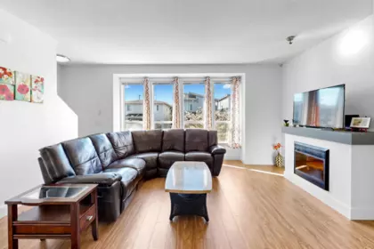 Breakfast Nook Photo of 79 19477 72a Avenue, Surrey, BC