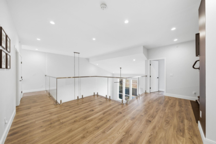 Entry Foyer Photo of 32 33209 Cherry Avenue, Mission, BC