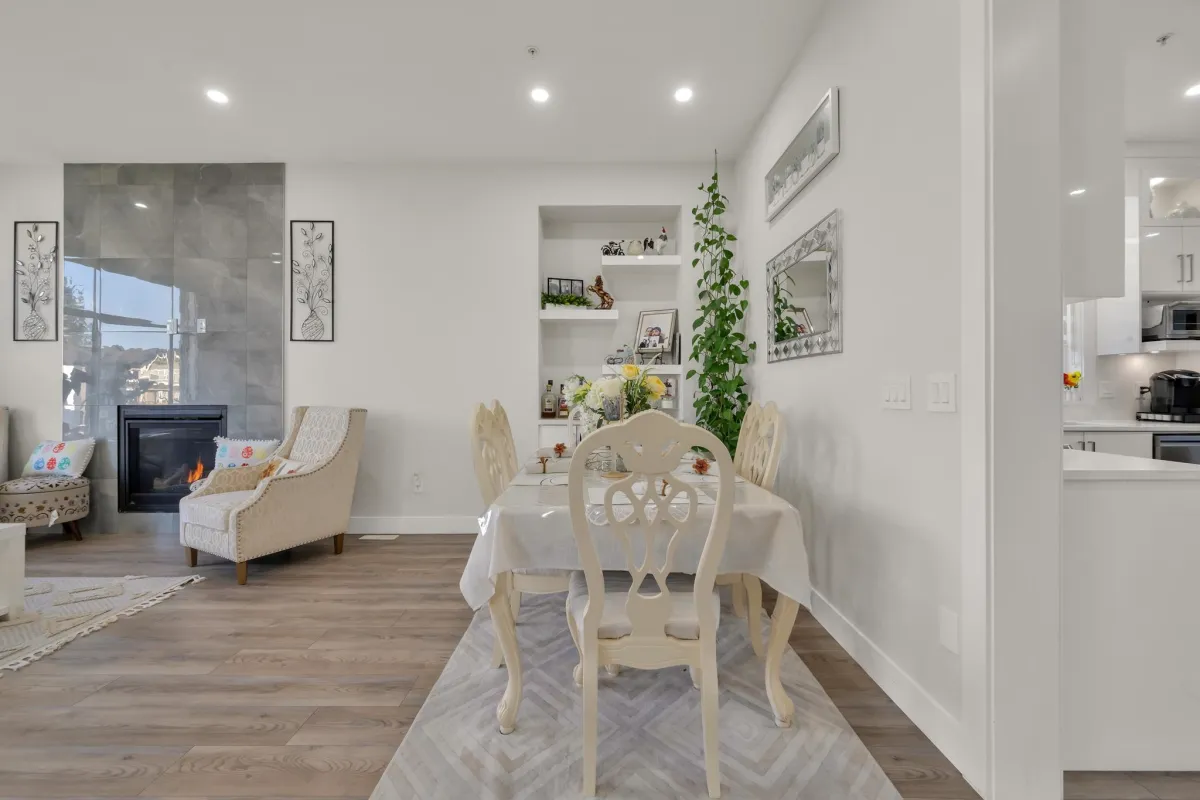 Family Room Photo of 32755 Carter Avenue, Mission, BC