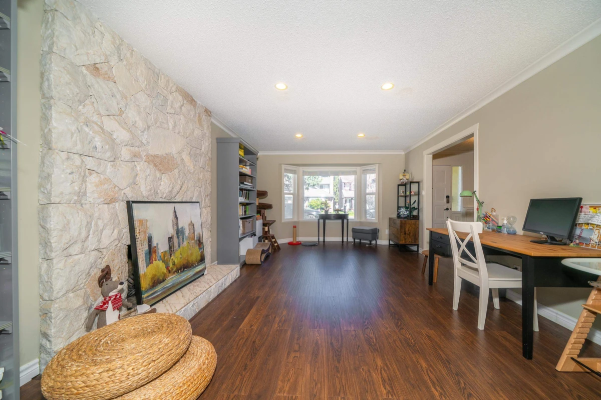 Dining Area Photo of 9288 Romaniuk Drive, Richmond, BC