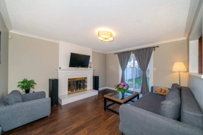 Bedroom 2 Photo of 9288 Romaniuk Drive, Richmond, BC