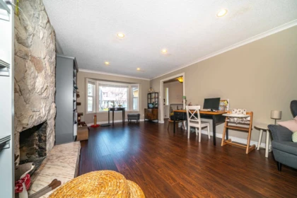 Kitchen Photo of 9288 Romaniuk Drive, Richmond, BC