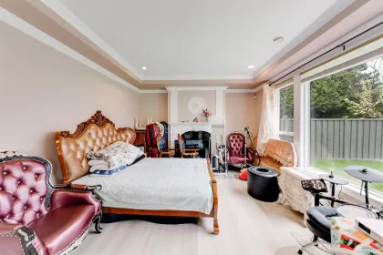Hot Tub / Spa Photo of 5211 Woodwards Road, Richmond, BC