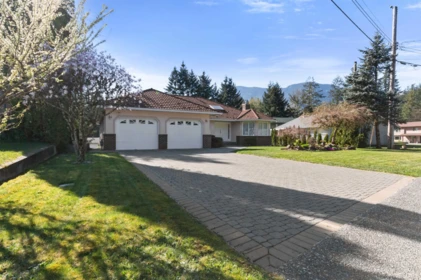 Fitness Center Photo Near 21095 Swallow Place, Hope, BC