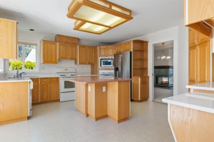 Kitchen Photo of 21095 Swallow Place, Hope, BC