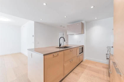 Breakfast Nook Photo of 100 1561 W 57th Avenue, Vancouver, BC