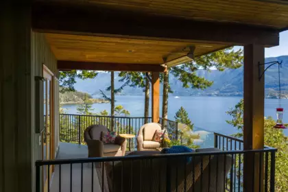 Hot Tub / Spa Photo of 673 Cliff Road, Bowen Island, BC