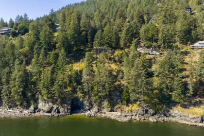 673 Cliff Road, Bowen Island, BC, Bowen Island — Single Family Residence for sale