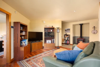 Mudroom Photo of 673 Cliff Road, Bowen Island, BC