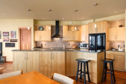 Office / Den Photo of 673 Cliff Road, Bowen Island, BC