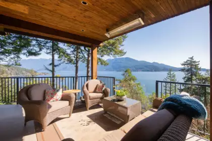 Outdoor Deck Photo of 673 Cliff Road, Bowen Island, BC