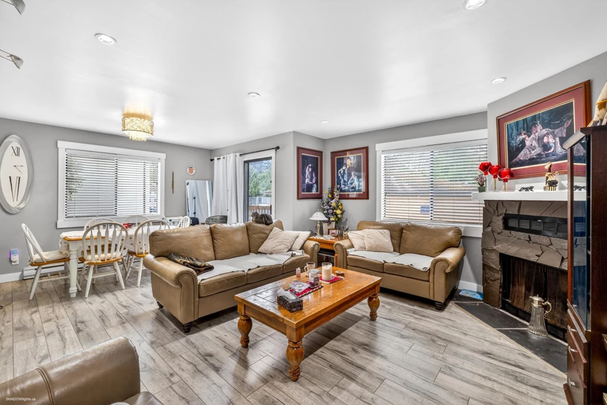 Dining Area Photo of 205 7139 133a Street, Surrey, BC