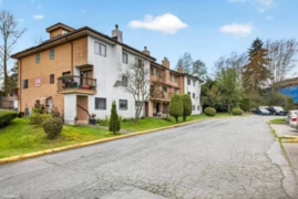 205 7139 133a Street, Surrey, BC