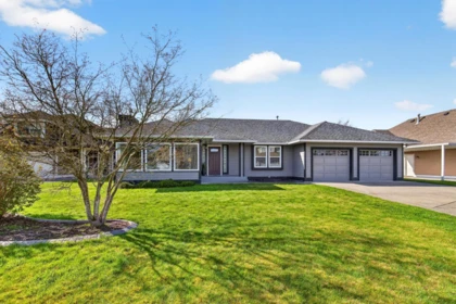 21454 48a Avenue, Langley, BC, Langley — Single Family Residence for sale