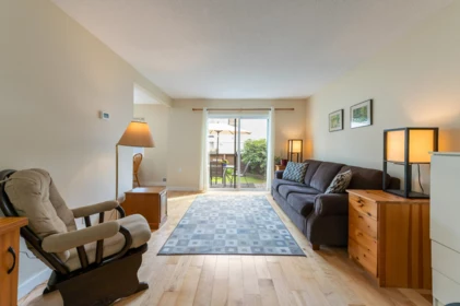 Kitchen Photo of 77 14129 104 Avenue, Surrey, BC