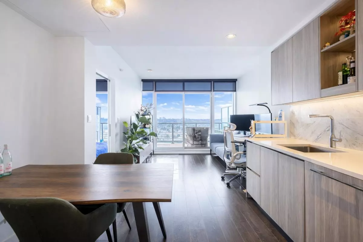 Dining Area Photo of 4309 4730 Lougheed Highway, Burnaby, BC